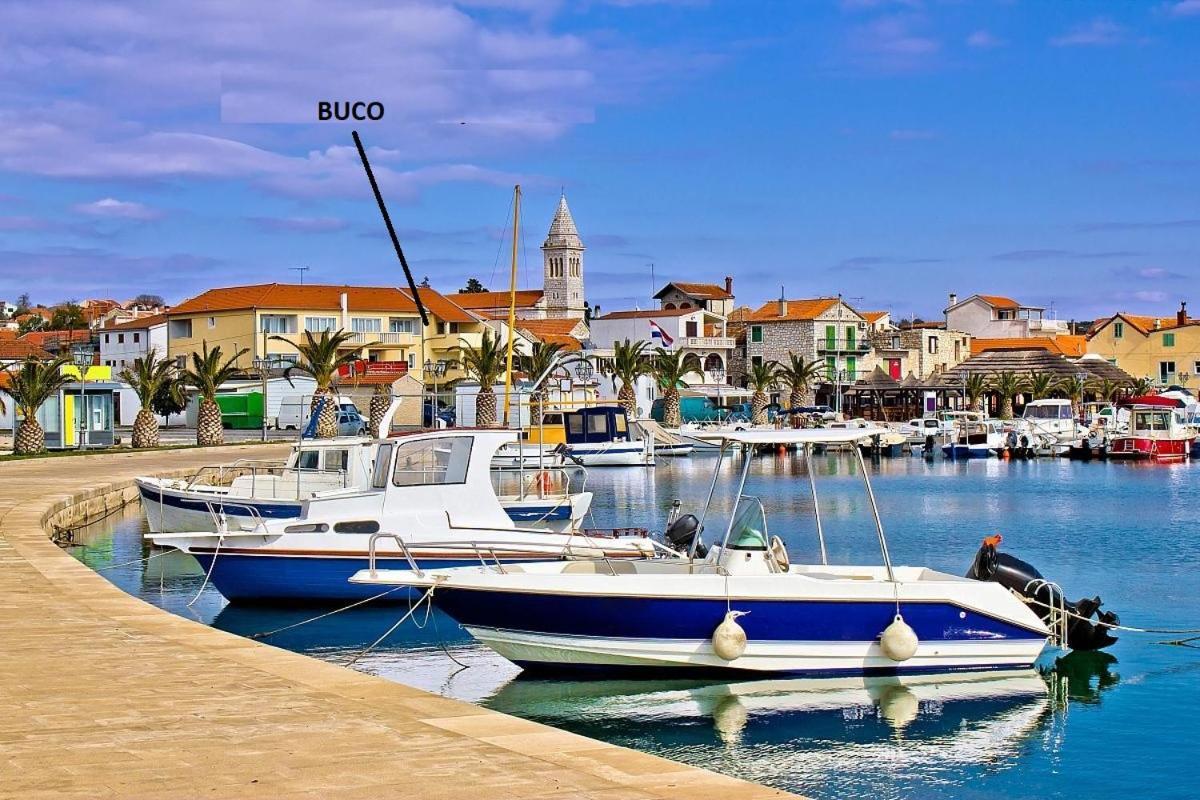Buco Seafront Apartments & Fastfood Pakoštane Esterno foto